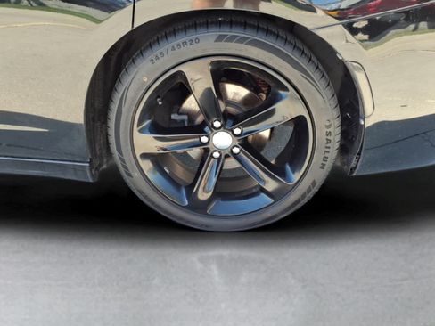 Used 2016 Dodge Charger R/T RWD image 9