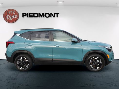 Used 2026 Kia Seltos EX FWD image 5