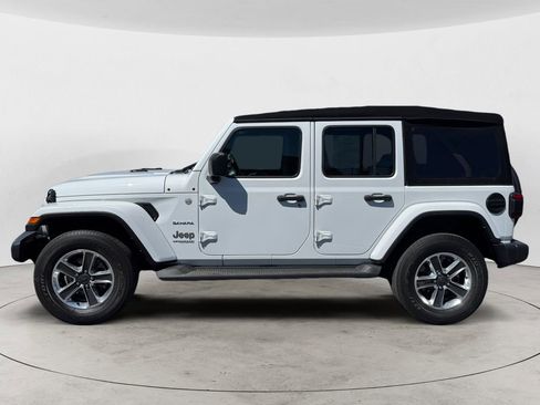 Used 2021 Jeep Wrangler Unlimited Sahara w/ Safety Group AWD/4WD image 4