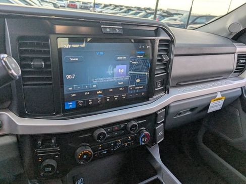 New 2026 Ford F250 XLT w/ XLT Premium Package AWD/4WD image 13