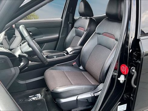 Certified 2025 Nissan Kicks SR AWD/4WD image 20