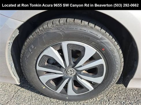 Used 2018 Toyota Prius Prime Plus image 10