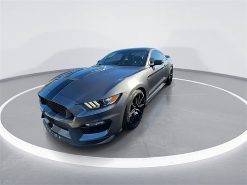 Used 2017 Ford Mustang Shelby GT350 image 4