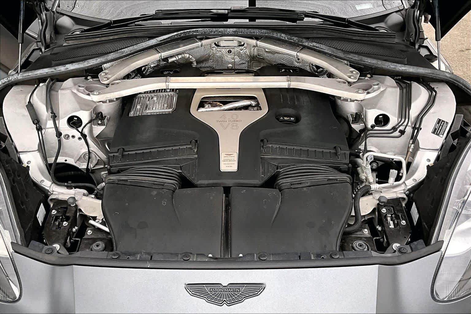 Used 2022 Aston Martin DBX AWD/4WD image 32