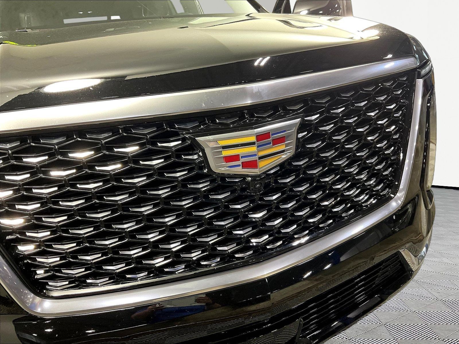 Used 2025 Cadillac Escalade Premium Luxury w/ LPO, Floor Liner Package AWD/4WD image 33