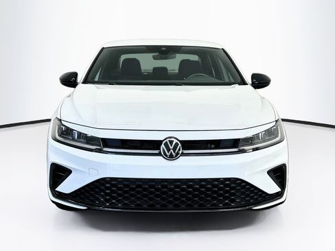 Used 2025 Volkswagen Jetta Sport FWD image 2