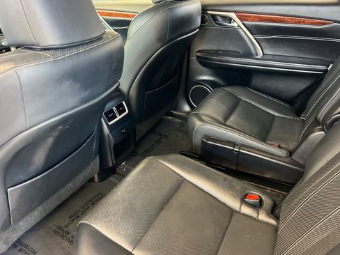 Used 2019 Lexus RX 350L FWD image 4
