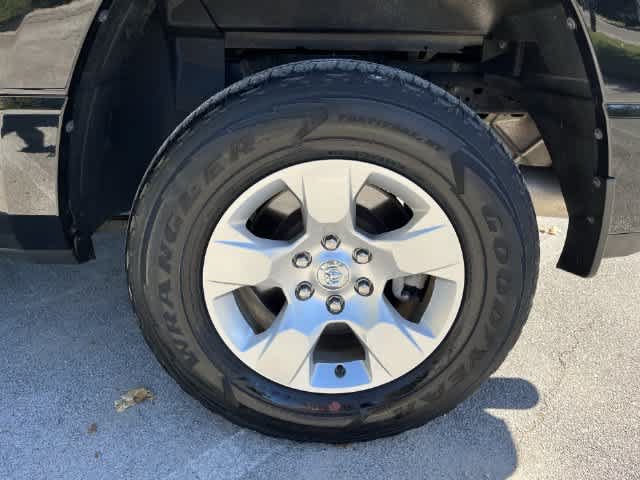 Used 2022 RAM 1500 Big Horn AWD/4WD image 12