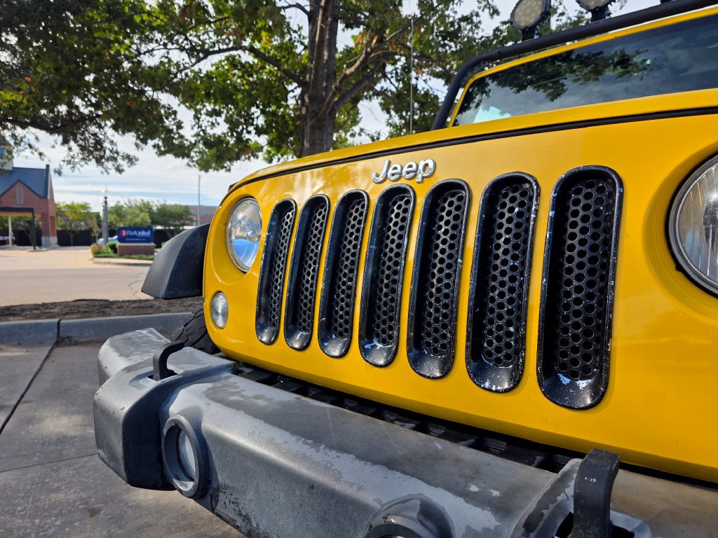 Used 2015 Jeep Wrangler Unlimited Sport w/ Quick Order Package 24S AWD/4WD image 32