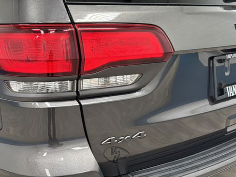 Used 2021 Jeep Grand Cherokee Limited w/ Quick Order Package 28K 80th AWD/4WD image 40