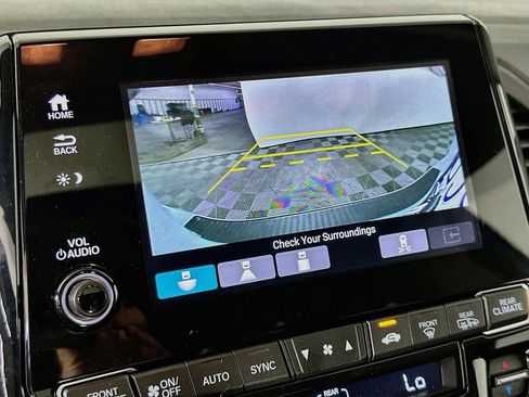 Used 2023 Honda Odyssey Elite image 15