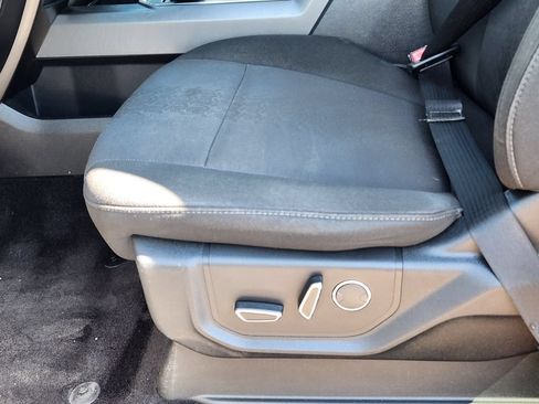 Used 2018 Ford F150 XLT w/ Equipment Group 302A Luxury AWD/4WD image 8