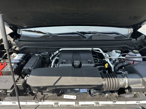 New 2025 GMC Canyon AT4 w/ Technology Plus Package image 10