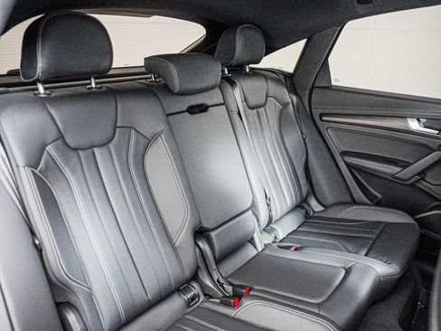 Used 2023 Audi Q5 2.0T Premium Plus w/ Premium Plus Package AWD/4WD image 10