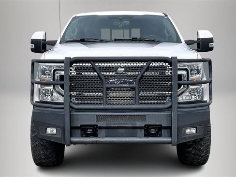 Certified 2020 Ford F250 Lariat w/ Lariat Value Package image 3