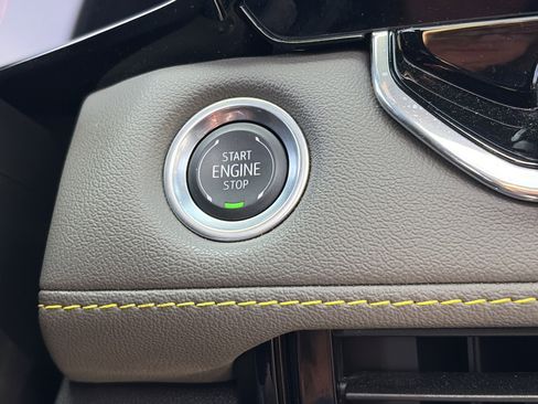 Used 2024 Chevrolet Colorado ZR2 w/ ZR2 Convenience Package III AWD/4WD image 61