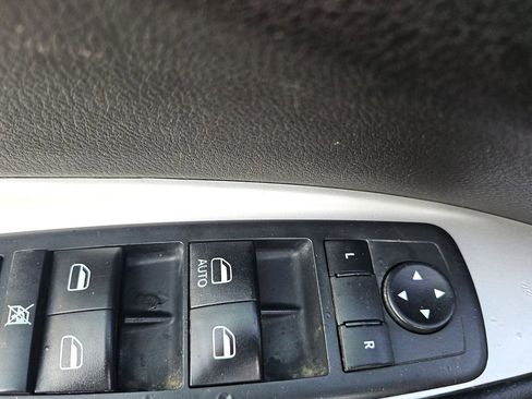 Used 2020 Dodge Journey SE w/ SE Popular Equipment Group image 33