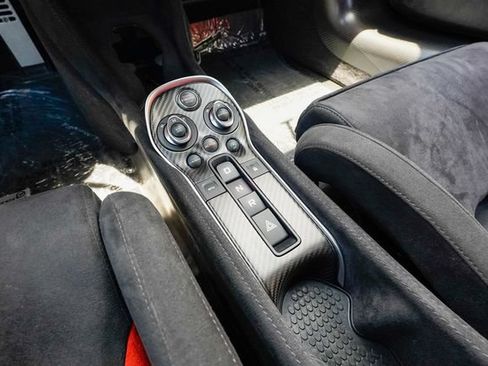 Used 2019 McLaren 600LT RWD image 85
