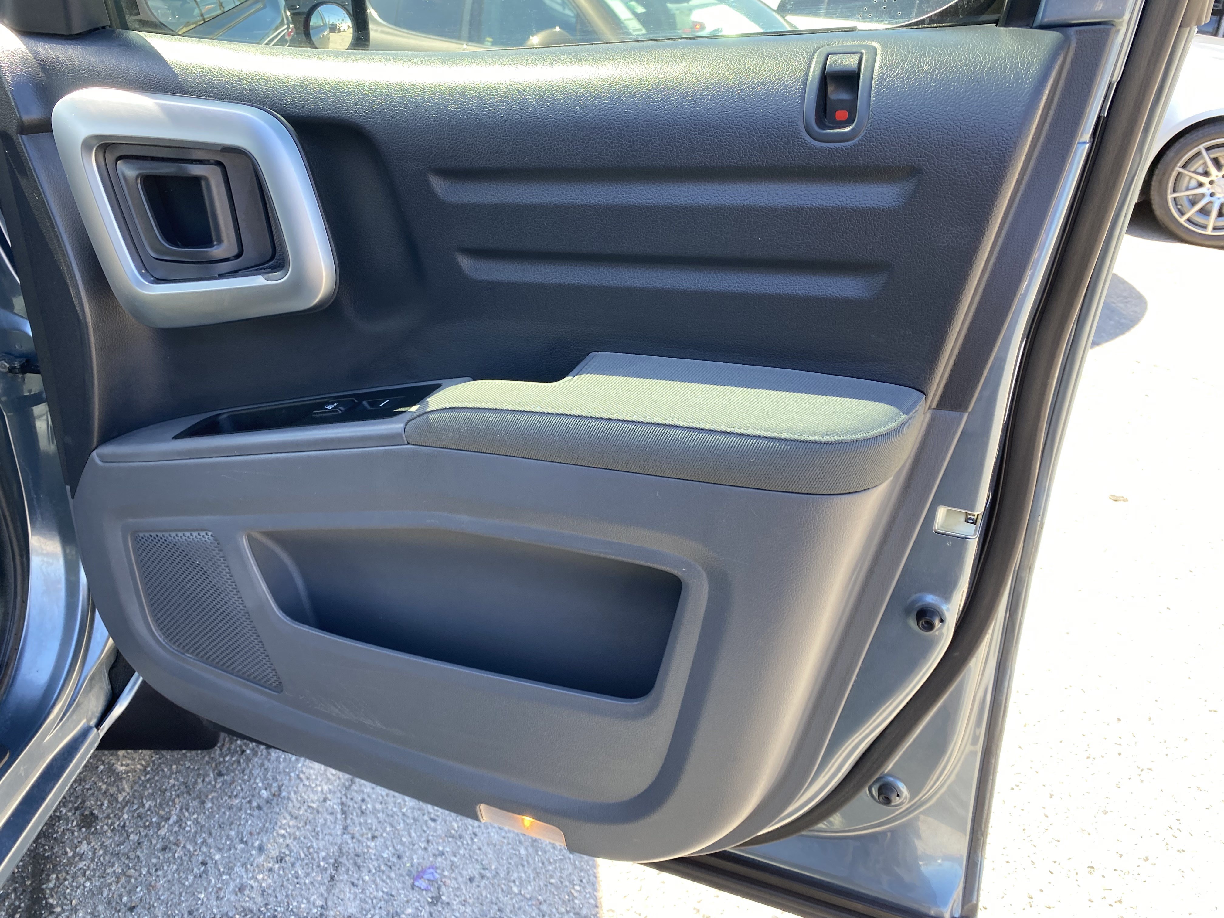 Used 2008 Honda Ridgeline RTX image 24