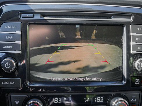 Used 2023 Nissan Maxima SL image 25