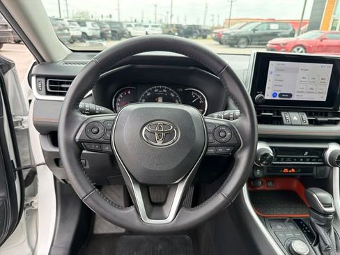 Used 2024 Toyota RAV4 Adventure image 38
