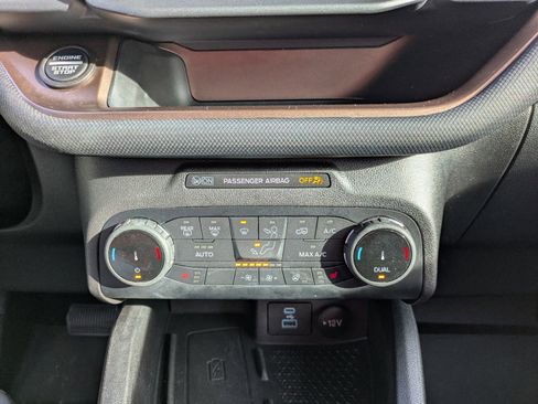 Used 2022 Ford Bronco Sport Outer Banks w/ Tech Package image 22