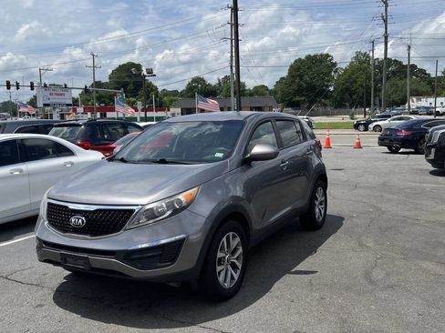 Used 2015 Kia Sportage LX image 4