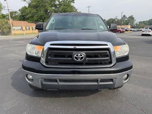 Used 2013 Toyota Tundra 2WD CrewMax w/ SR5 Pkg image 6