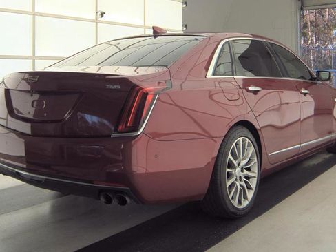 Used 2018 Cadillac CT6 Luxury image 11