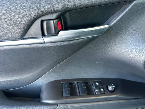 Certified 2024 Toyota Camry SE FWD image 10