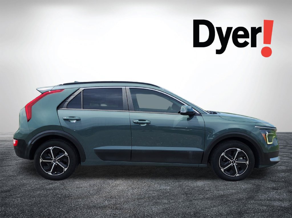 Used 2023 Kia Niro EX FWD image 3