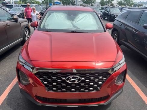 Used 2019 Hyundai Santa Fe SEL FWD image 3