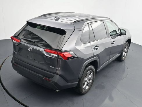Used 2024 Toyota RAV4 XLE FWD image 30
