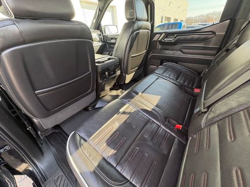 Used 2024 GMC Sierra 1500 AT4X image 25