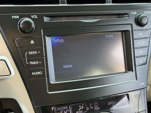 Used 2013 Toyota Prius V Two image 20