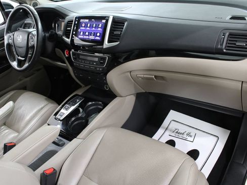 Used 2017 Honda Pilot Elite image 32