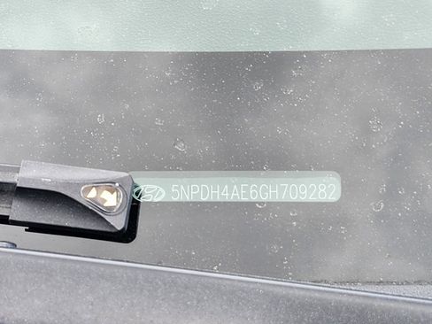 Used 2016 Hyundai Elantra SE FWD image 25