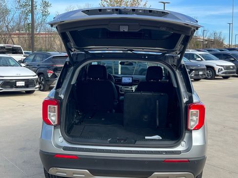 Used 2023 Ford Explorer XLT w/ Equipment Group 202A image 15