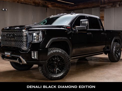 Used 2021 GMC Sierra 2500 Denali w/ Denali Black Diamond Edition image 5