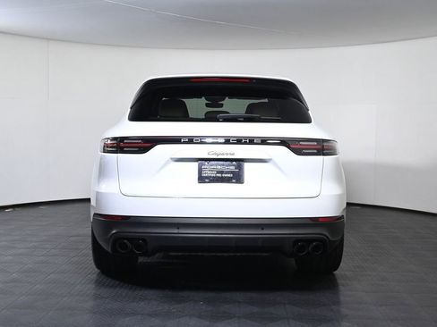 Certified 2023 Porsche Cayenne Platinum Edition AWD/4WD image 6