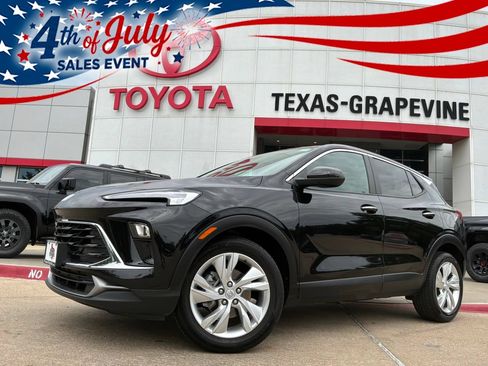 Used 2025 Buick Encore GX Preferred FWD image 1