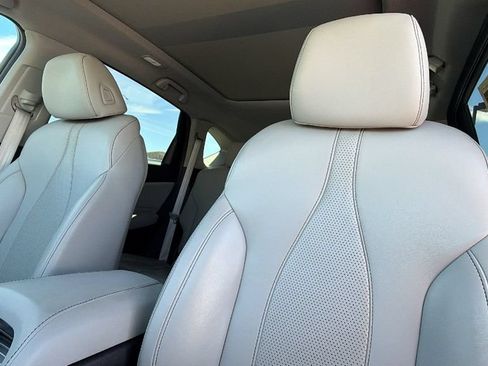 Used 2024 Acura RDX SH-AWD w/ Technology Package image 11