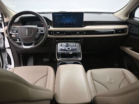 Used 2023 Lincoln Nautilus Reserve w/ Luxury Package AWD/4WD image 22