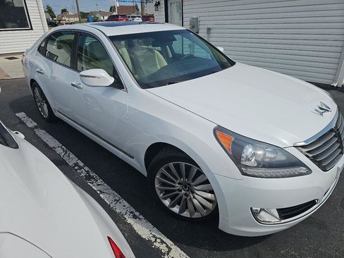 Used 2014 Hyundai Equus Signature RWD image 6