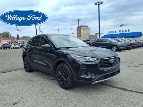 Used 2024 Ford Escape Active AWD/4WD image 4