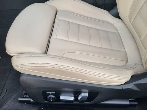 Used 2024 BMW 430i xDrive Coupe w/ Premium Package AWD/4WD image 11