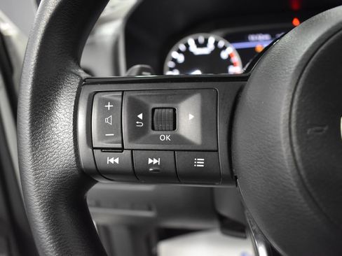 Used 2021 Nissan Rogue SV AWD/4WD image 25