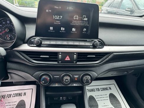 Used 2021 Kia Forte LXS FWD image 11