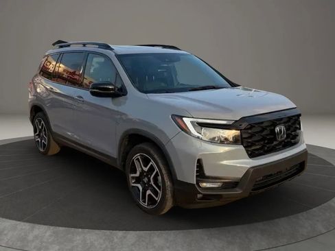 Used 2022 Honda Passport Elite image 3