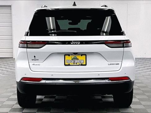 Used 2024 Jeep Grand Cherokee Limited image 5